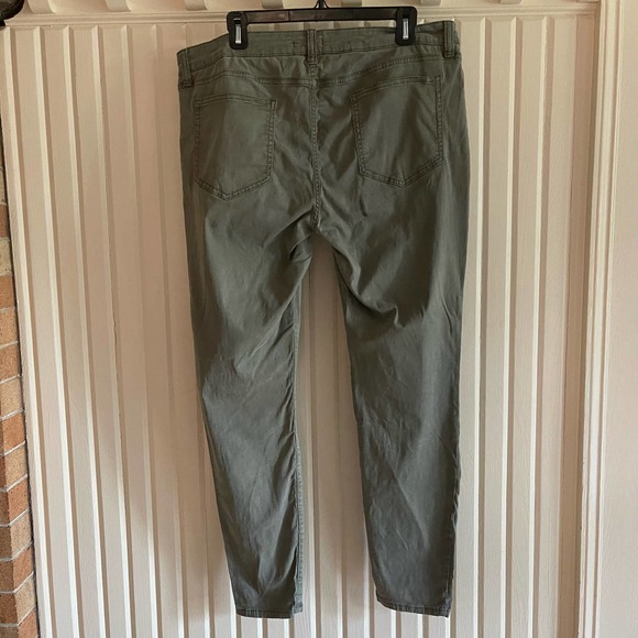 SALE!! Daily Ritual Olive Green Pants 16 - Picture 4 of 8